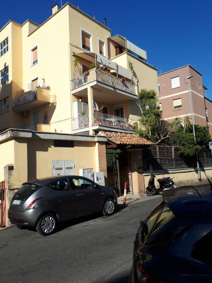 Appartement Rey Apartament à Rome Extérieur photo